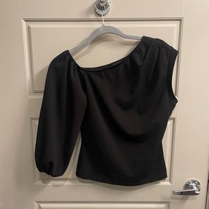 Asymmetrical Black Top - Medium